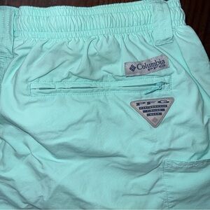 Columbia Seafoam Green 6" Inseam PFG Shorts